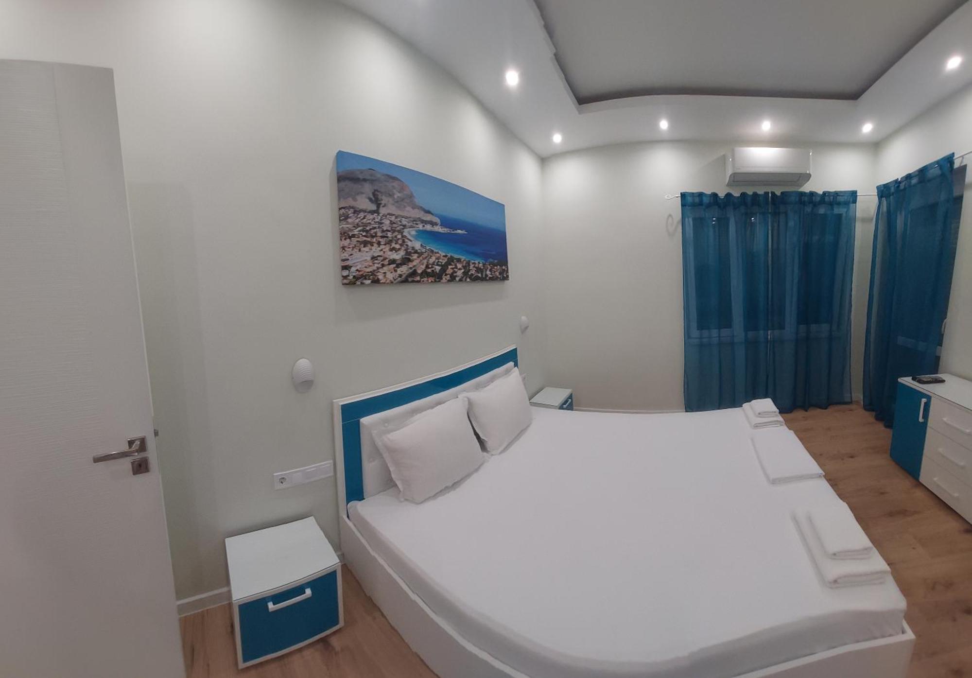 Апартамент Pink & Blue - 2Bdr With Balcony - Wi-Fi Warna Zewnętrze zdjęcie